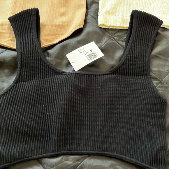 NEW Set of Three Tank Tops - Black, Cream, and Tan M/L - Picture 3 of 7
